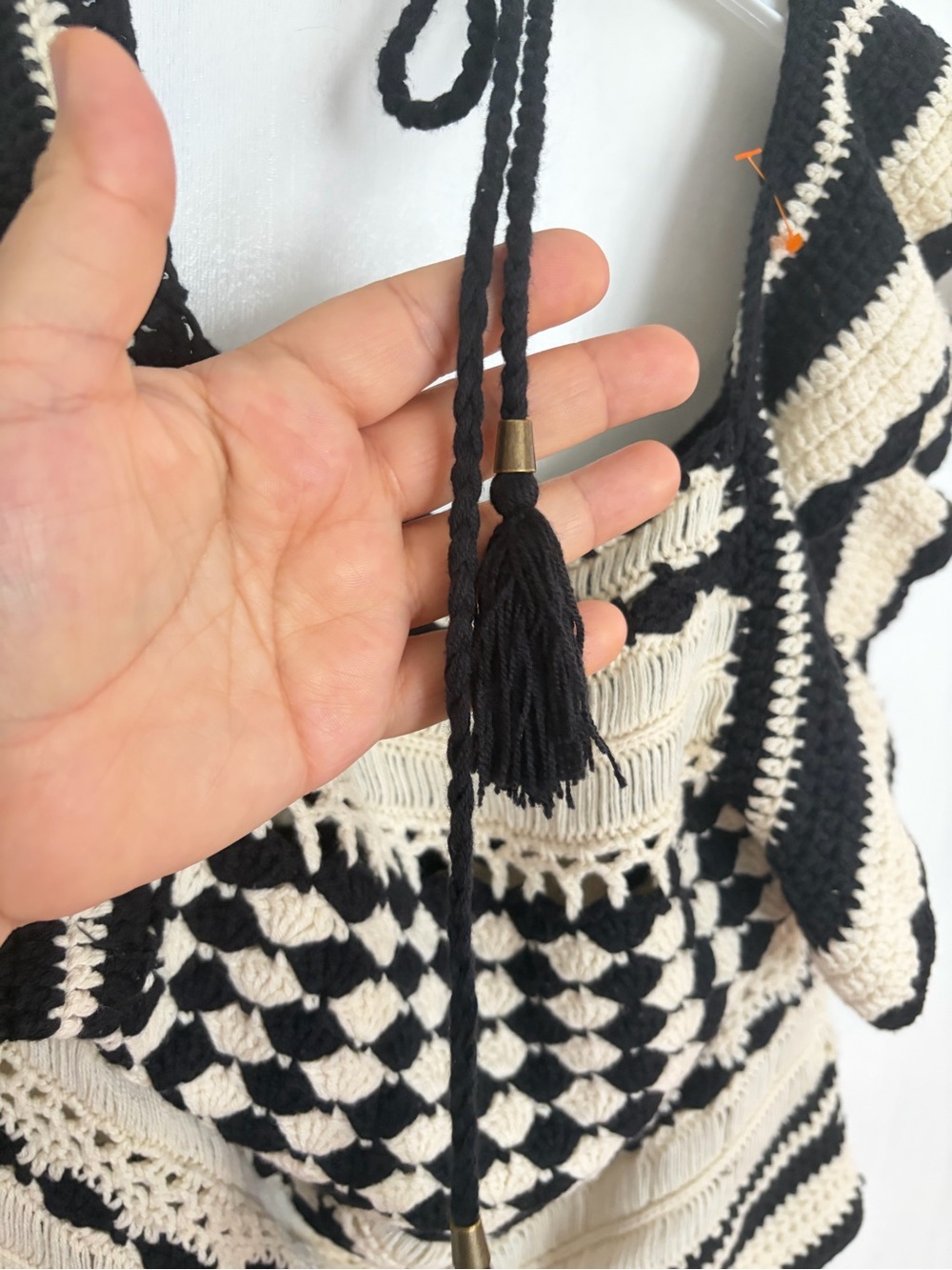 Forever 21 Black and Cream Crochet Tank Top Sise S - Picture 6 of 10